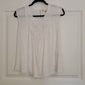 Max Studio White Lace Sleeveless Top